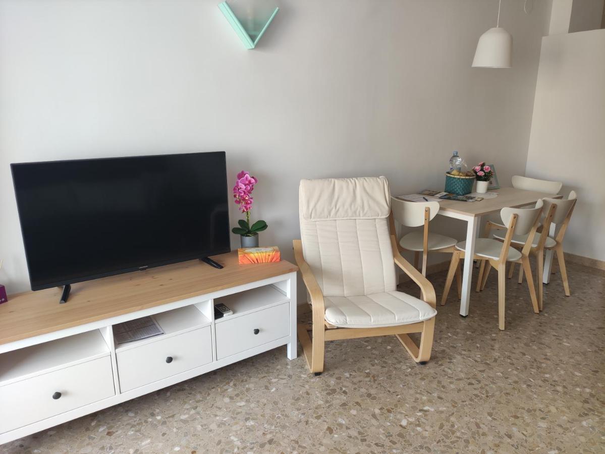 Paradis Salou, Centro Turistico, Wifi, Piscina, Vistas Al Mar Exterior foto